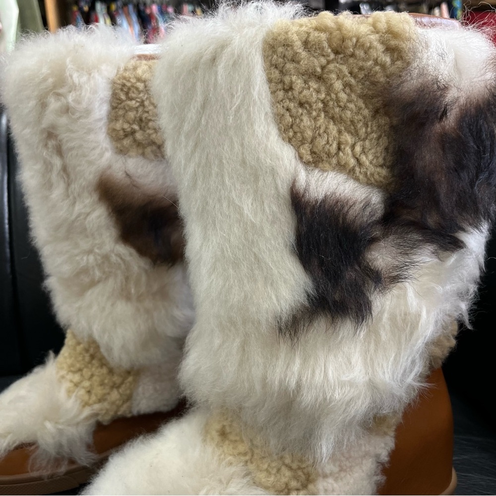 COACH Shearling boots - Picture 4 of 8
